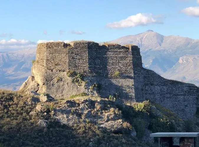 Kale 3* Gjirokastër
