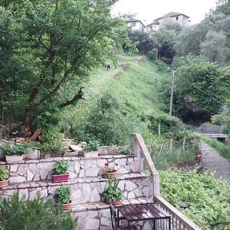 Kale Vendégház Gjirokastra